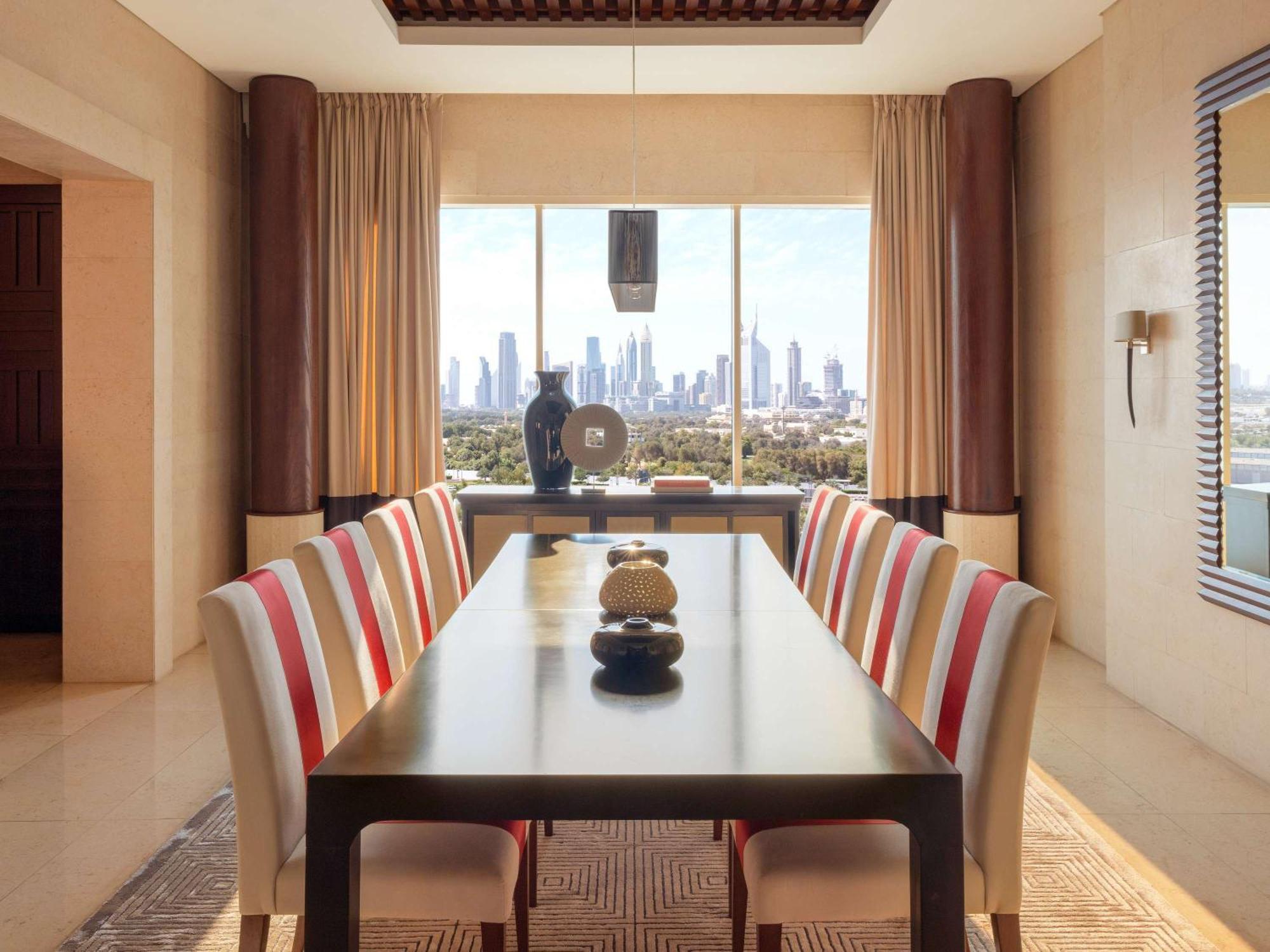 Hotel Raffles Dubai Esterno foto A dining room